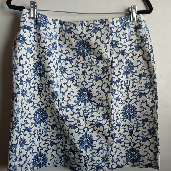 Ralph Lauren Blue and White Floral A-Line Skirt - Picture 2 of 11
